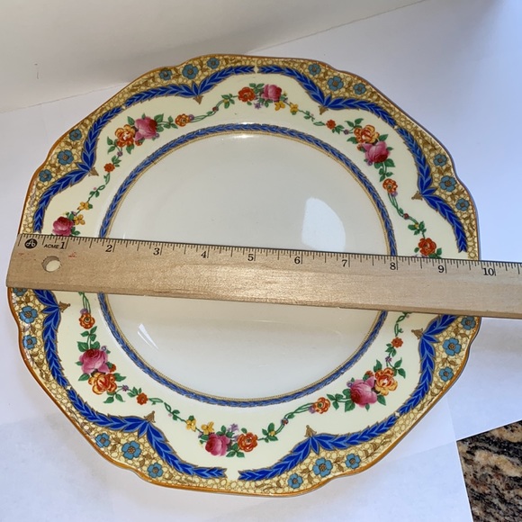 Crown Ducal 10 inch dinner plate. Beautiful pattern made in England - Picture 2 of 8